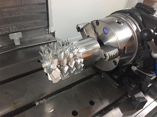Qual é o processo de usinagem CNC?